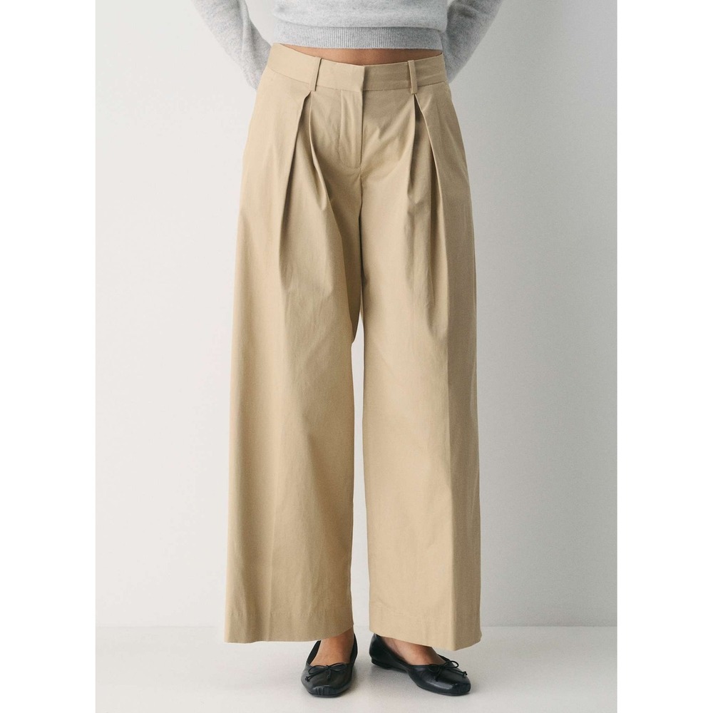 Aritzia Chino Pleated Wide Leg Trousers Tan Khaki Pants Size 12 High Rise